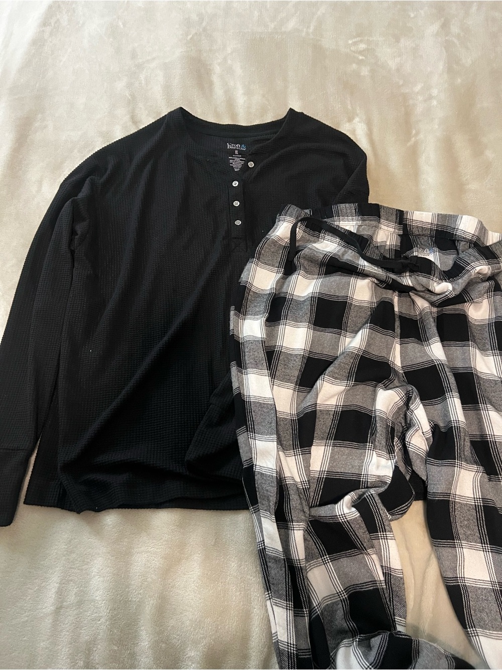 Women’s Sz XL PJ’s Pajamas croft & barrow Black and White Women's Pajama Set